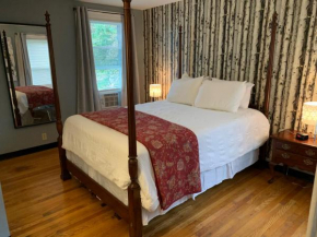 1-BR 2nd Floor Queen Bed, Fast Wi-Fi, C5